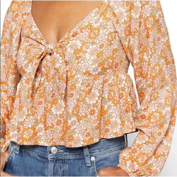 Daisy & Delilah (M) Floral Smocked Long Sleeve Peasant Top Tie Front Crop Blouse - Picture 11 of 16